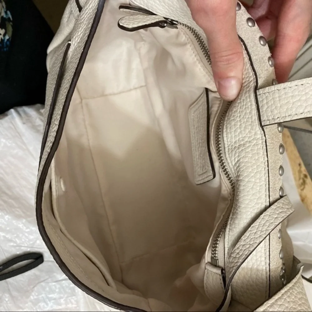 Coach 35764 Rivets Flaps Dakotah Crossbody Leather  Bag messenger RARE